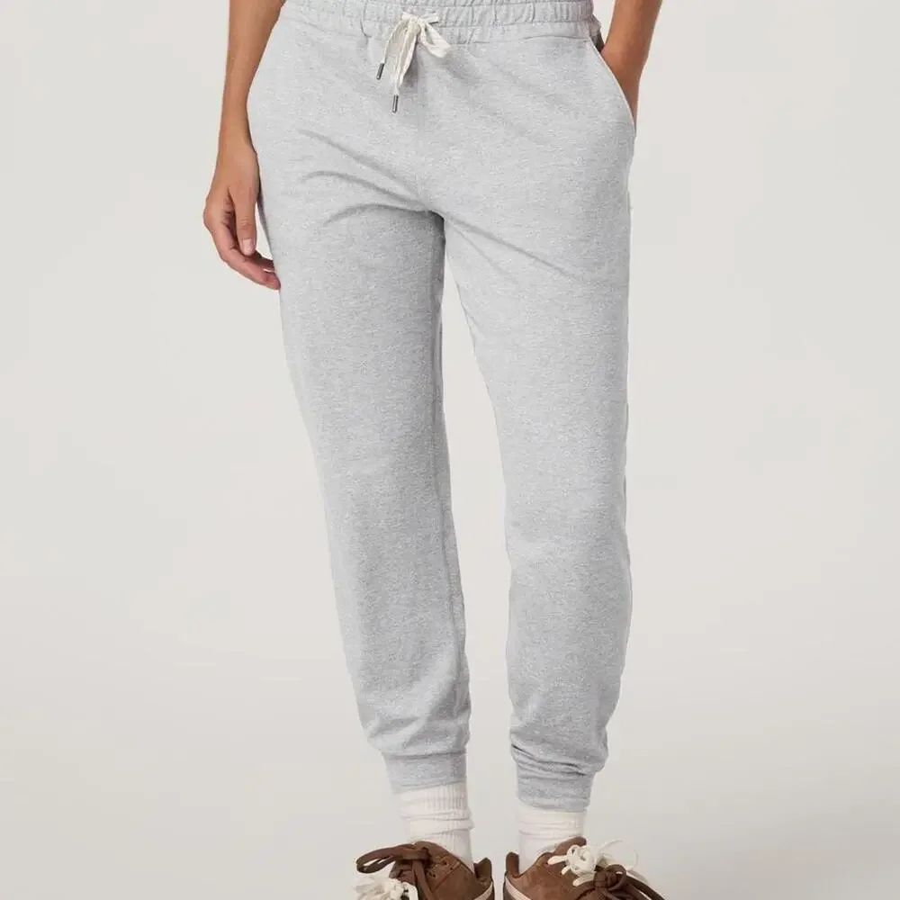 Vuori gray heather joggers loungewear